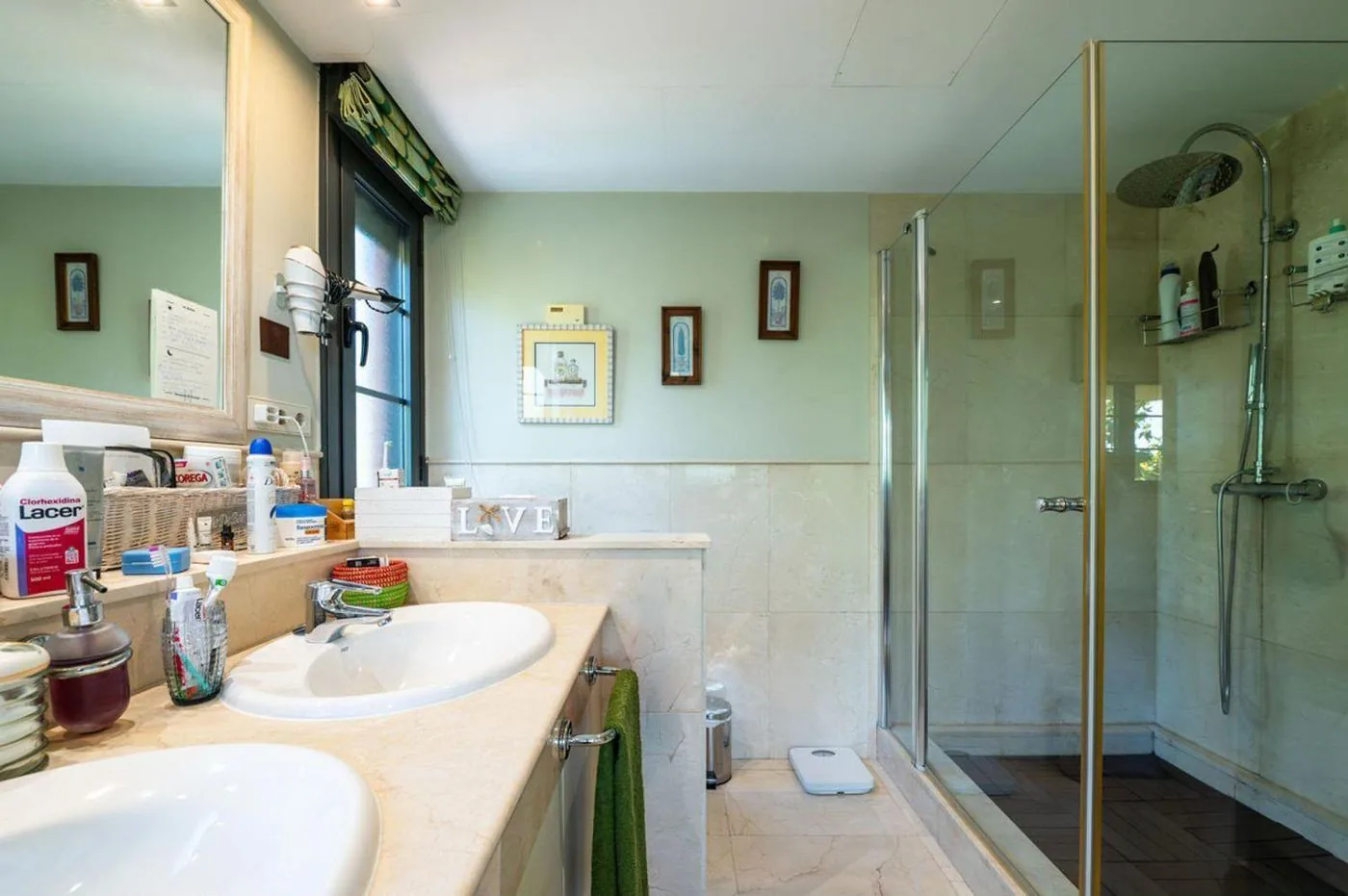 Chalet familiar con jardín y piscina en El Encinar de la Moraleja — foto 17