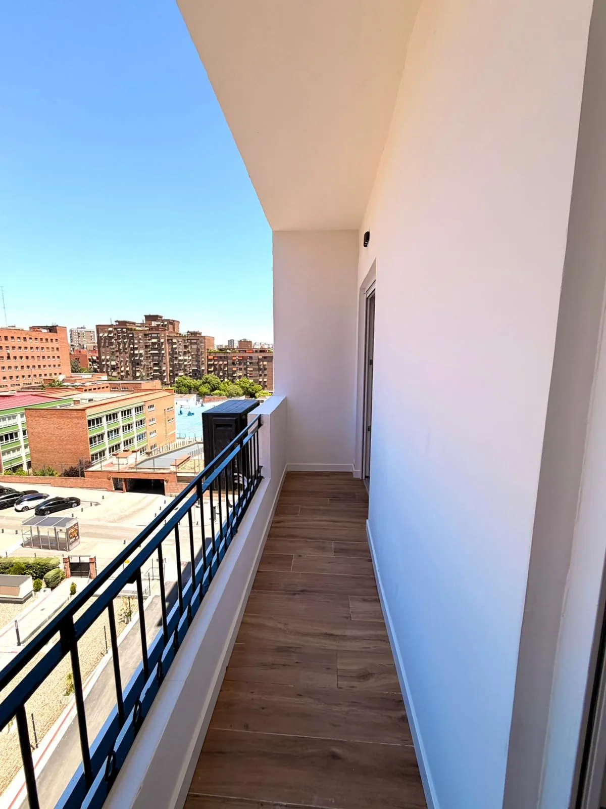 Piso reformado con terraza y piscina junto al Retiro — foto 9