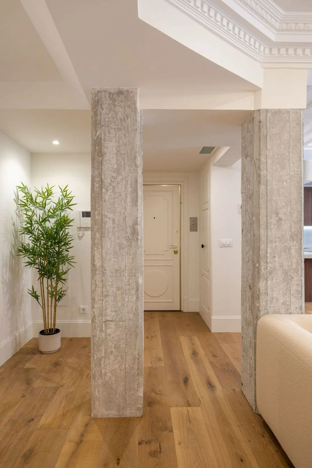 Piso con terraza y garaje en Argüelles — foto 16